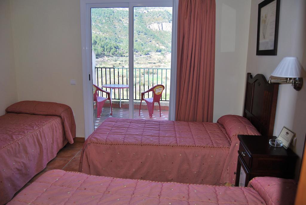Hotel La Piedra Del Mediodia Cirat Pokój zdjęcie