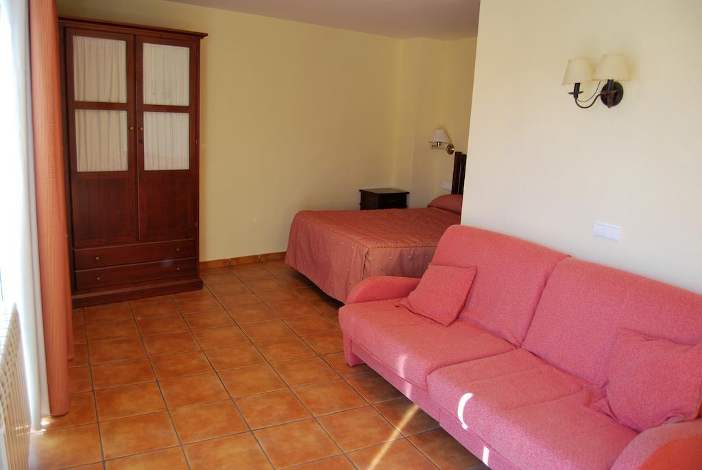 Hotel La Piedra Del Mediodia Cirat Pokój zdjęcie