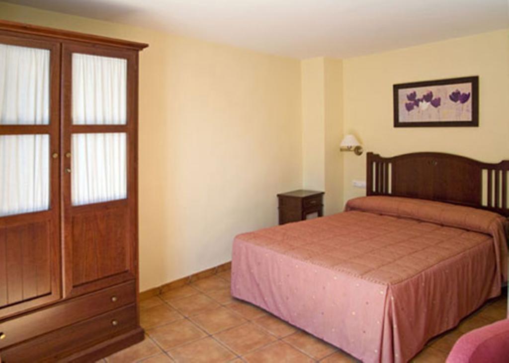 Hotel La Piedra Del Mediodia Cirat Pokój zdjęcie