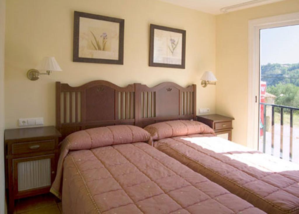Hotel La Piedra Del Mediodia Cirat Pokój zdjęcie